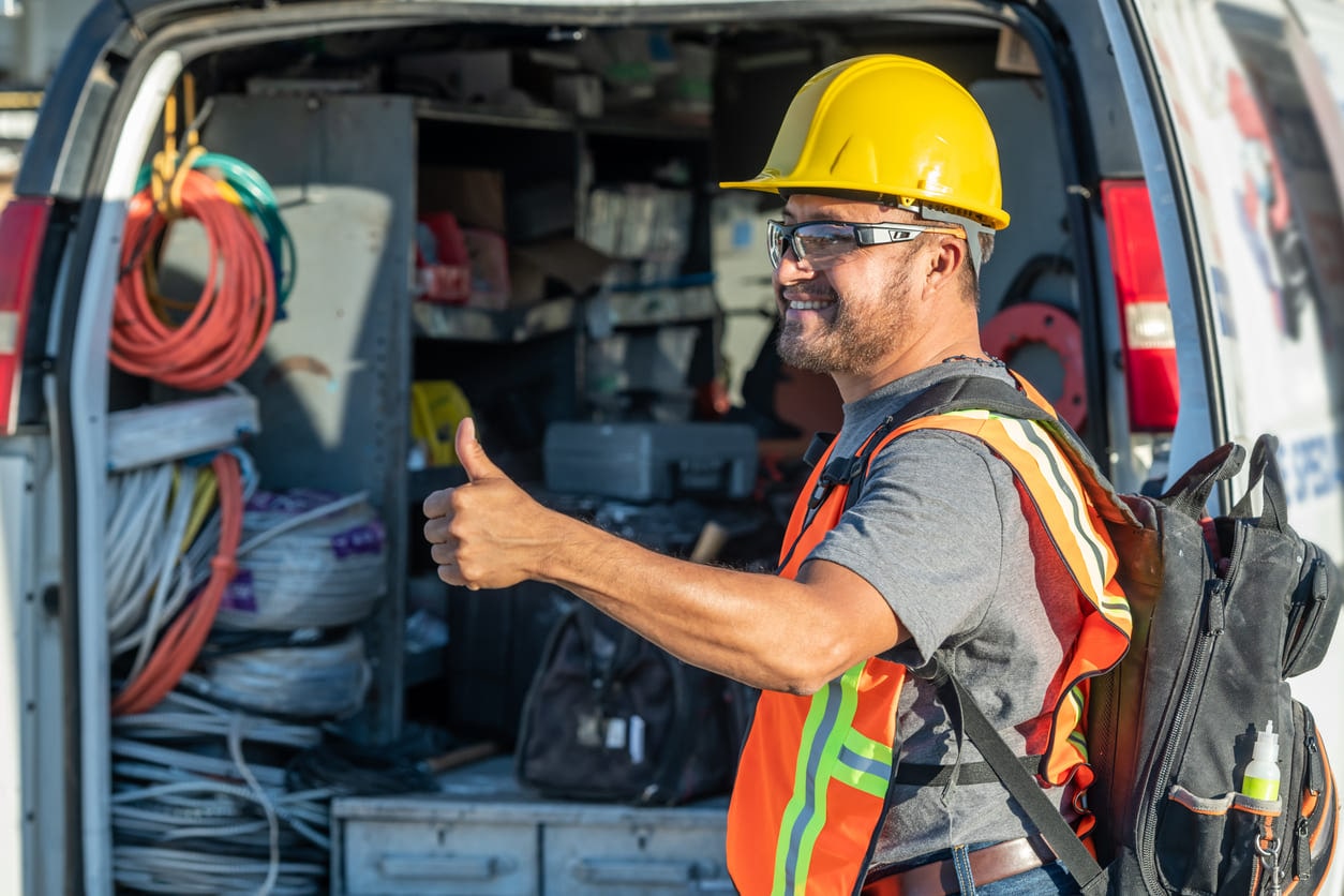 Managing electrical maintenance in warehouses